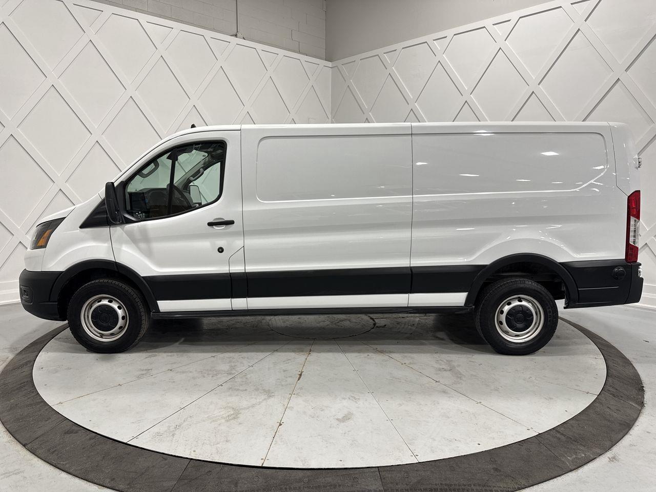 2024 Ford Transit-250 Cargo  Photo