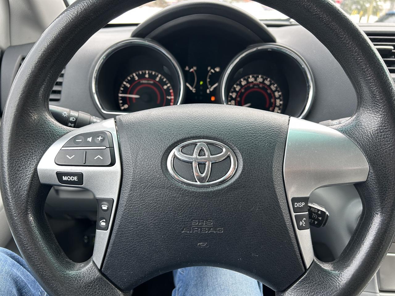 2013 Toyota Highlander LE AWD Photo