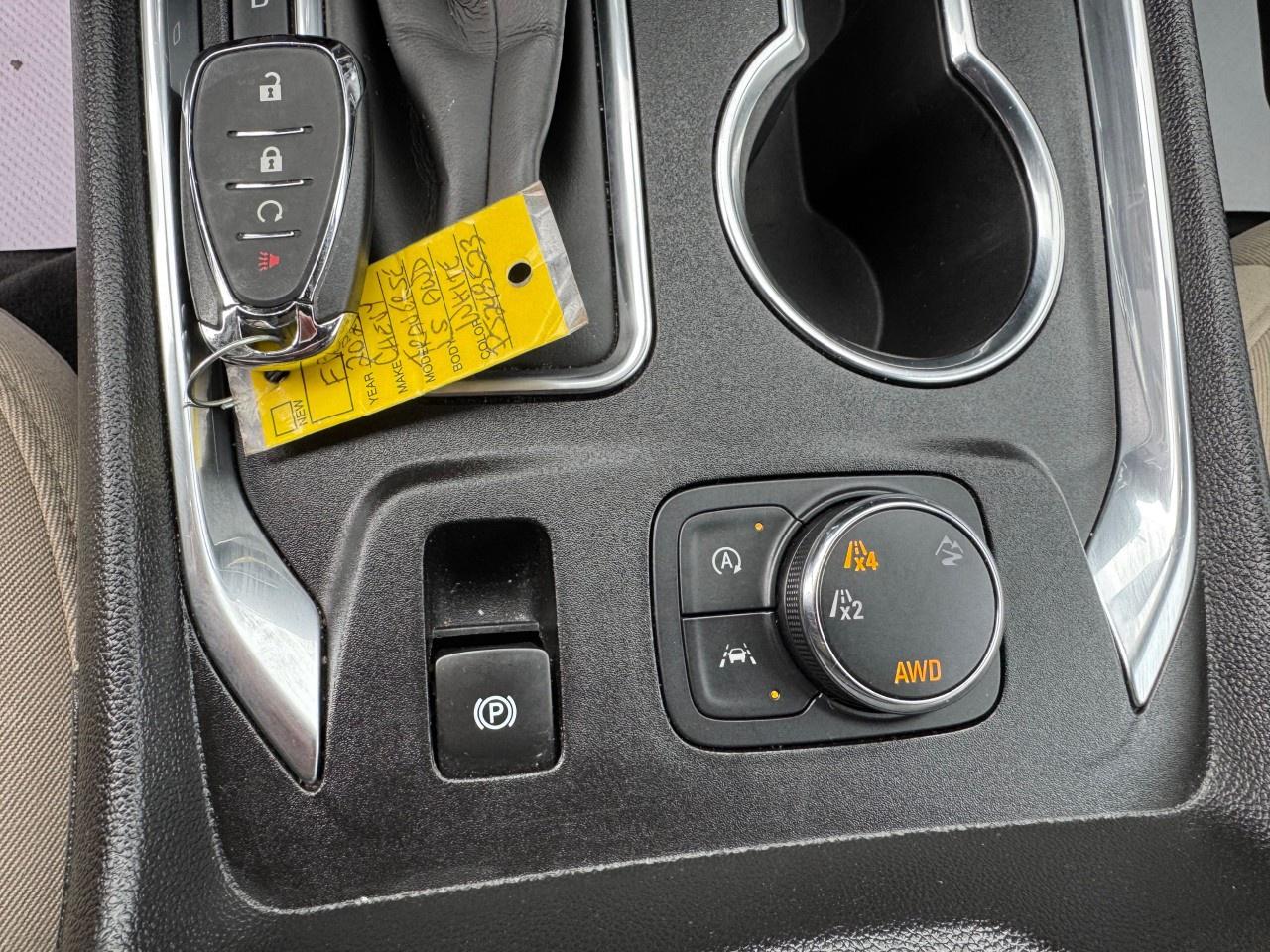 2023 Chevrolet Traverse AWD 4dr LS w/1LS Photo