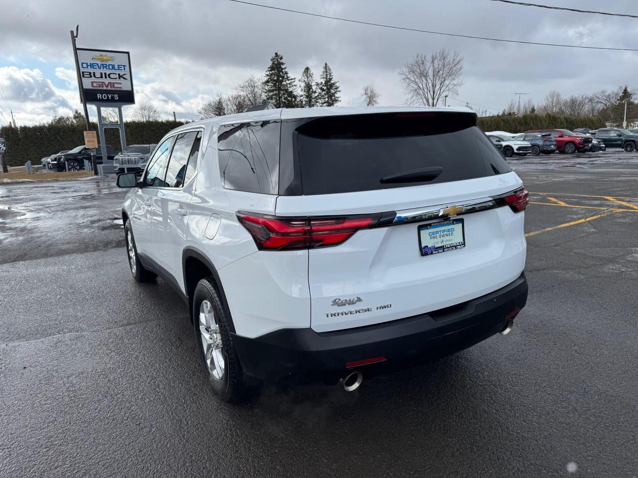 2023 Chevrolet Traverse AWD 4dr LS w/1LS Photo
