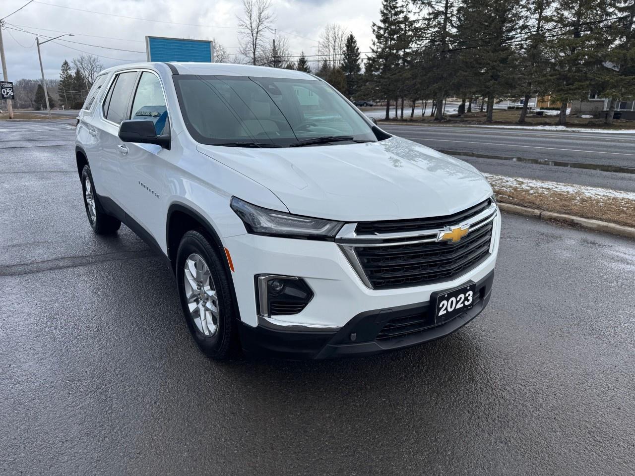 2023 Chevrolet Traverse AWD 4dr LS w/1LS Photo
