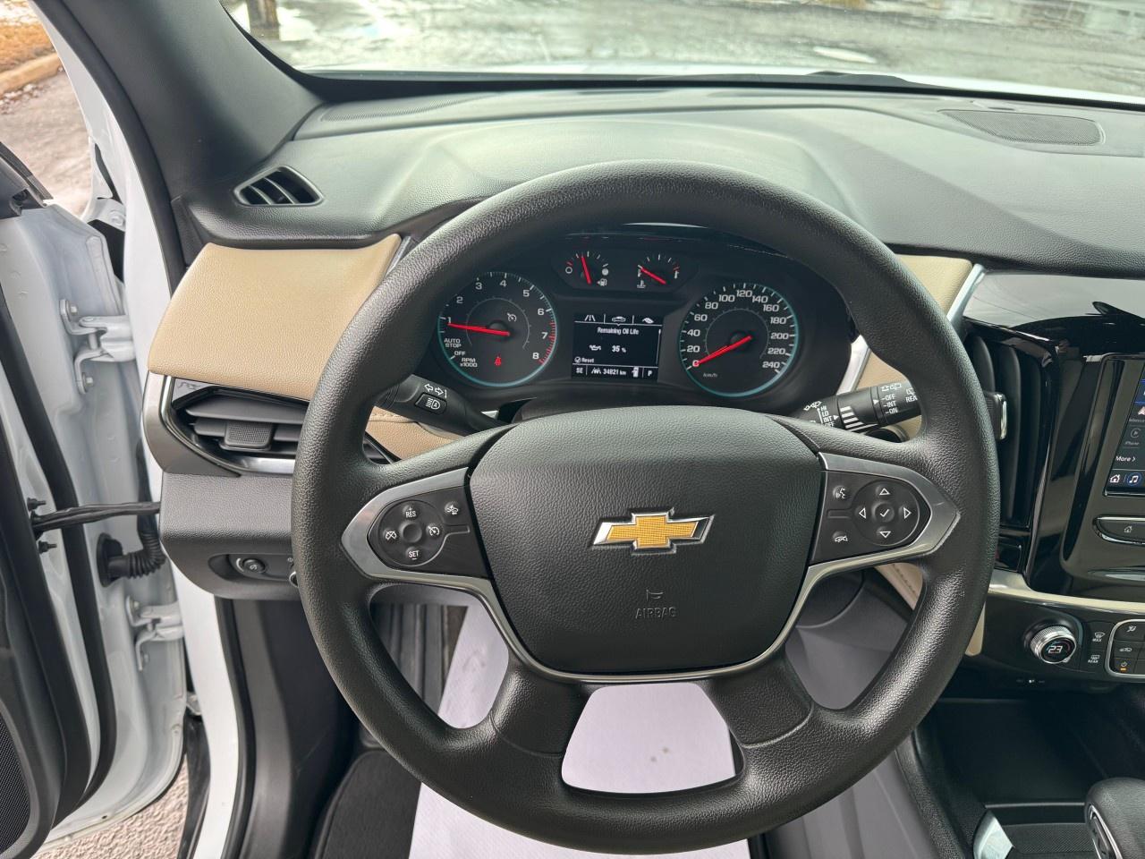 2023 Chevrolet Traverse AWD 4dr LS w/1LS Photo