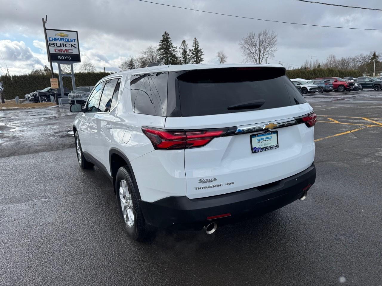 2023 Chevrolet Traverse AWD 4dr LS w/1LS Photo