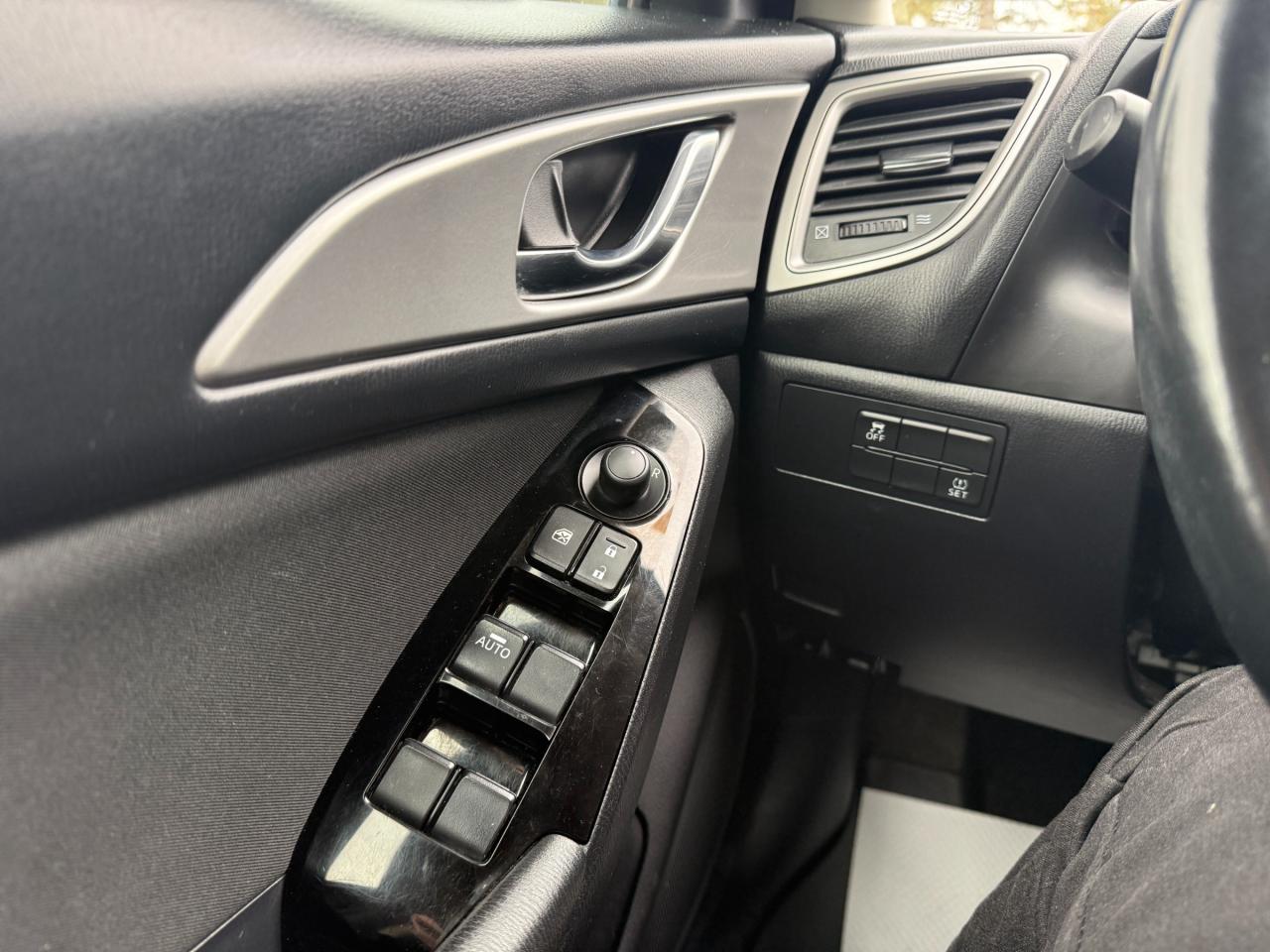 2018 Mazda 3 GS (A6) 4dr Sport Photo