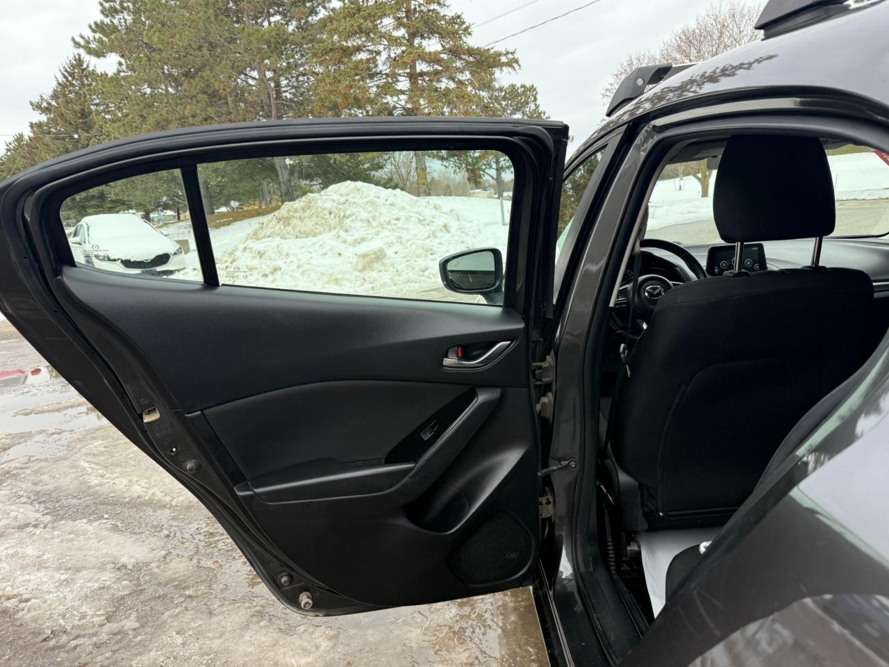 2018 Mazda 3 GS (A6) 4dr Sport Photo