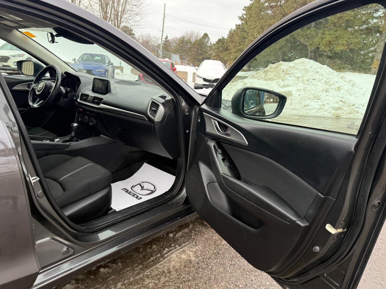 2018 Mazda 3 GS (A6) 4dr Sport Photo