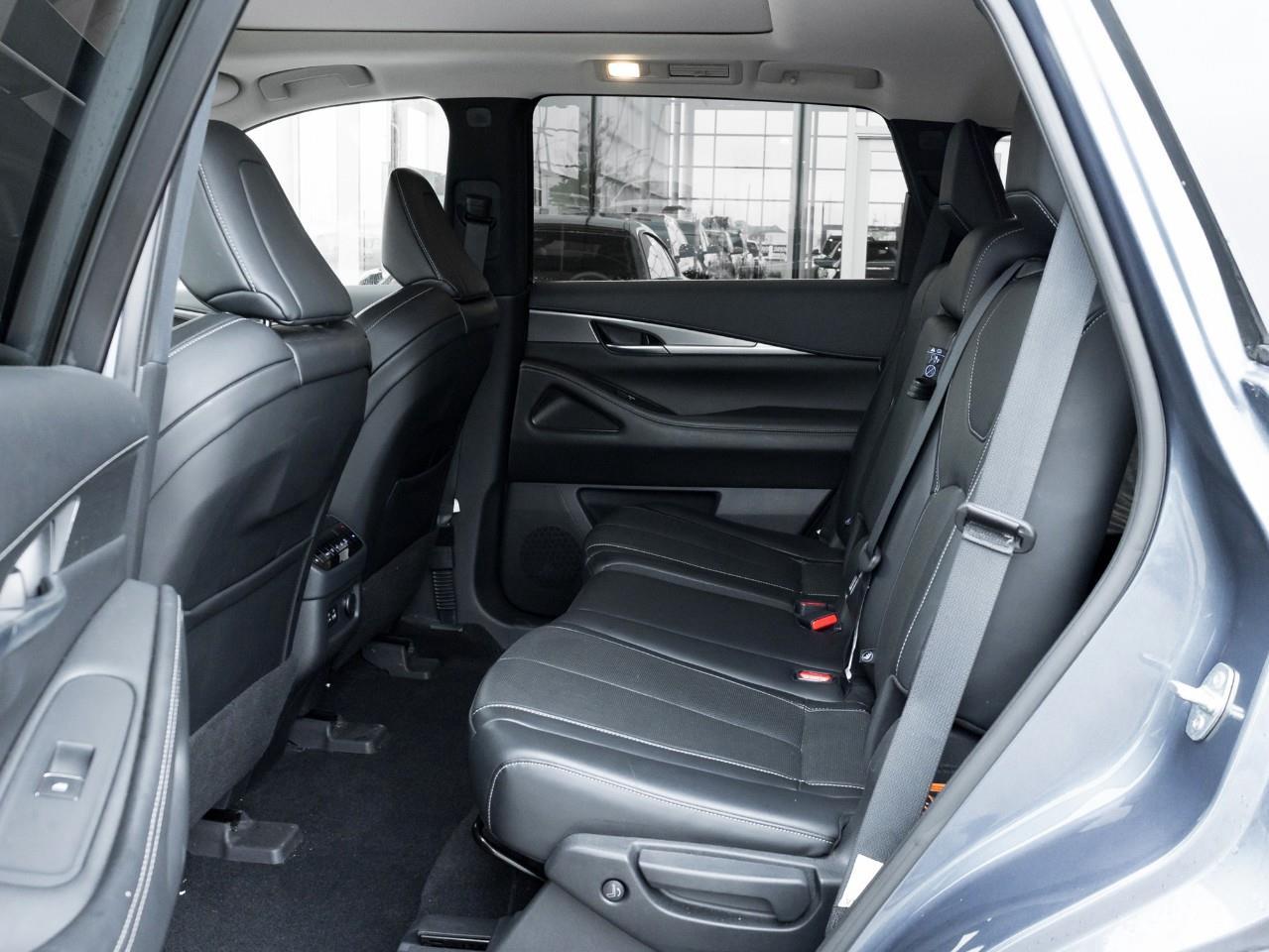 2022 Infiniti QX60 LUXE 4dr All-Wheel Drive Photo