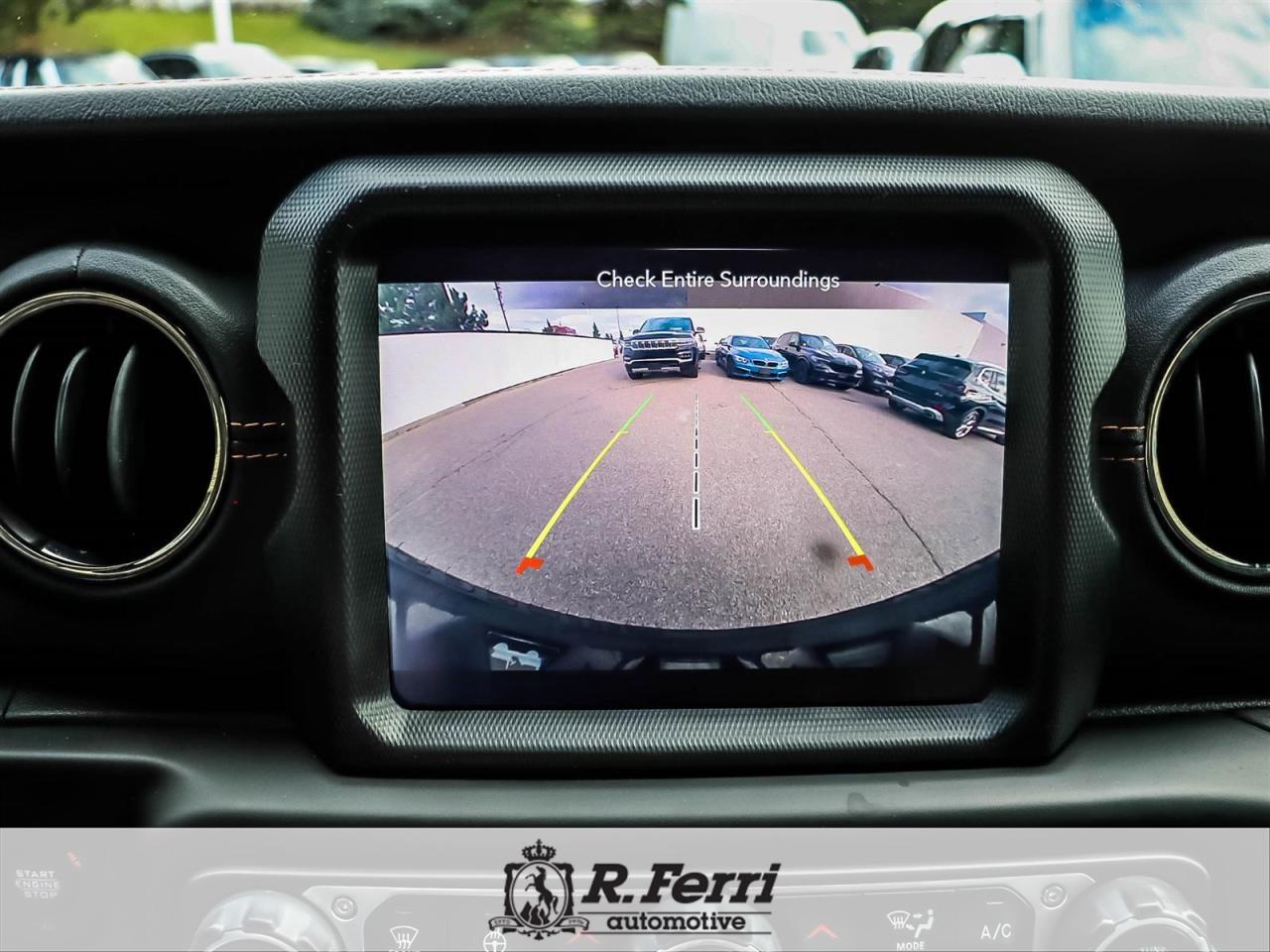 2021 Jeep WRANGLER UNLIMITED Sahara 4dr 4x4 Photo