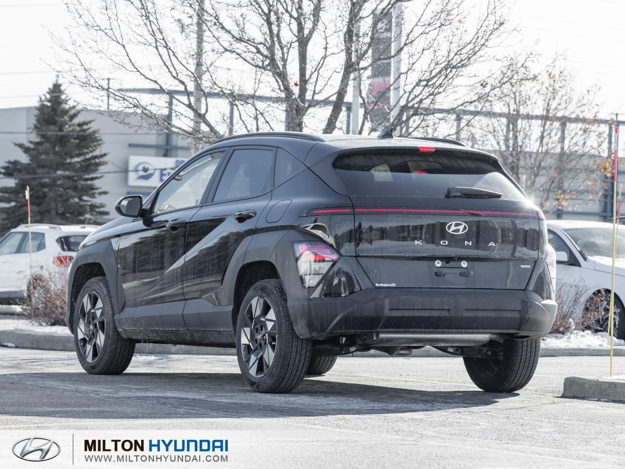 2025 Hyundai KONA 2.0L Preferred 4dr All-Wheel Drive Photo4