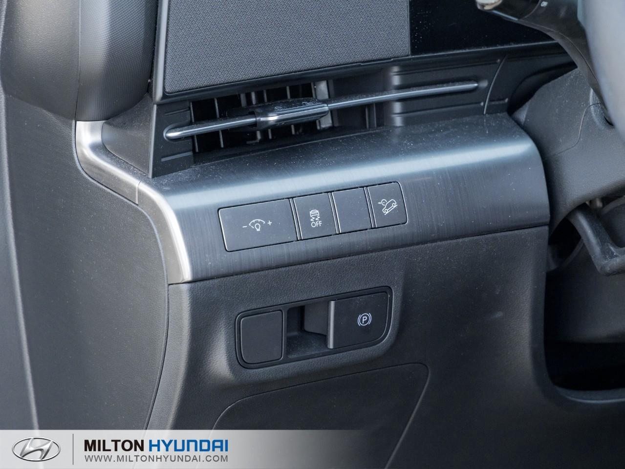 2025 Hyundai KONA 2.0L Preferred 4dr All-Wheel Drive Photo