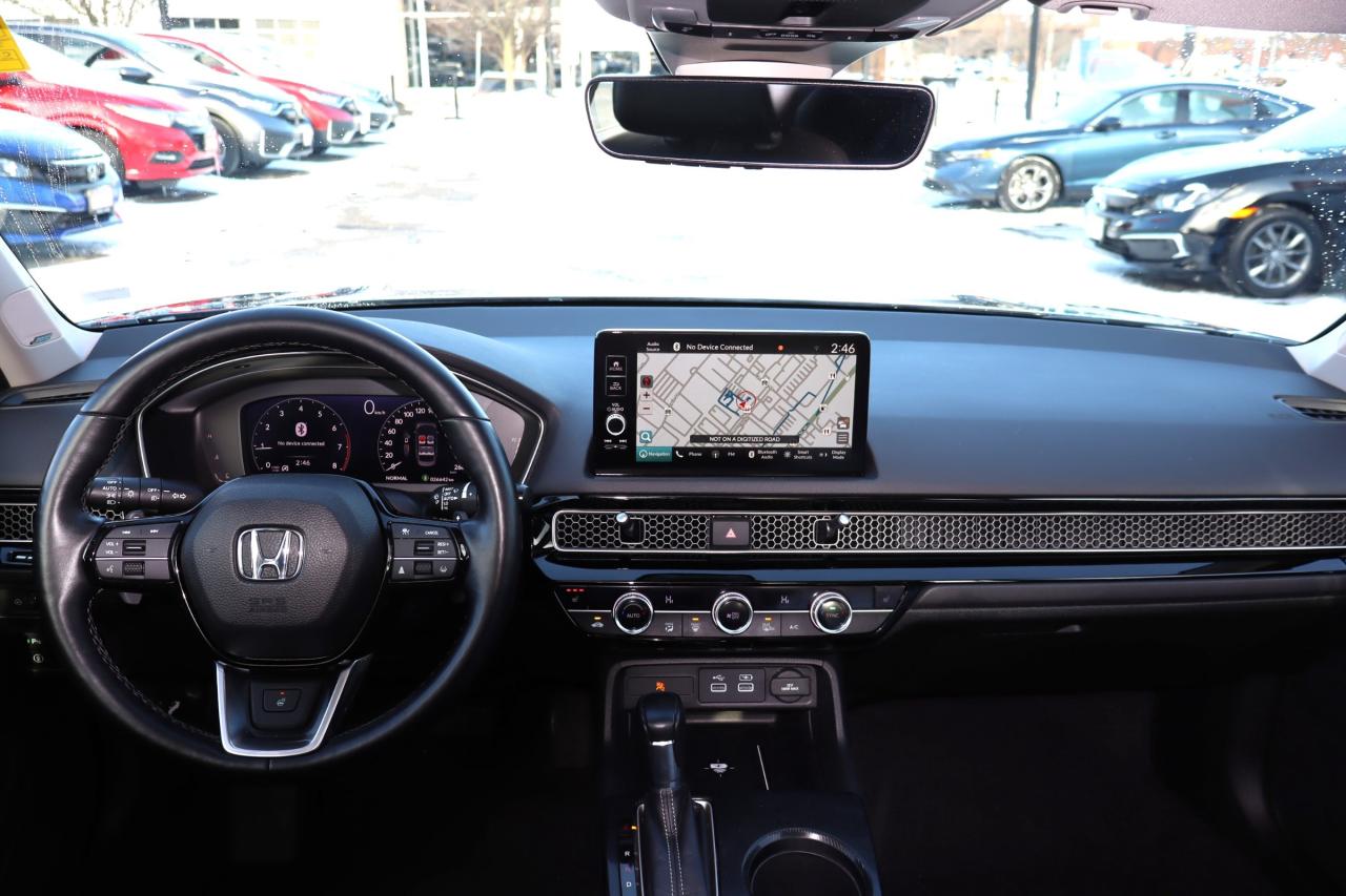 2022 Honda Civic Touring 4dr Sedan Photo