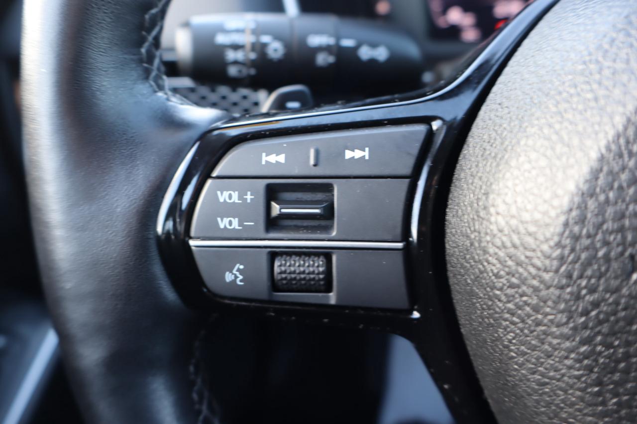 2022 Honda Civic Touring 4dr Sedan Photo