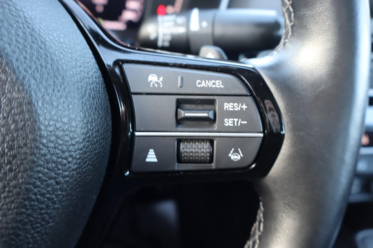 2022 Honda Civic Touring 4dr Sedan Photo