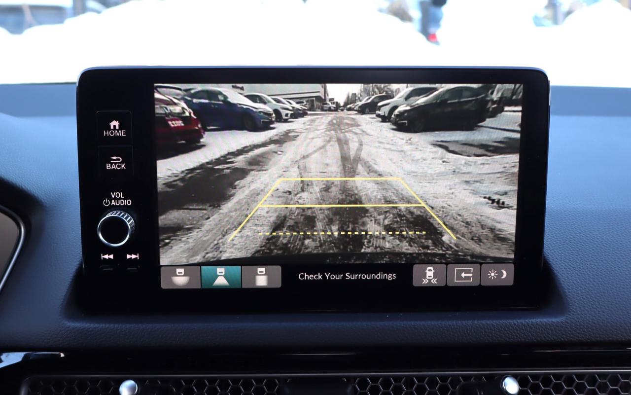 2022 Honda Civic Touring 4dr Sedan Photo