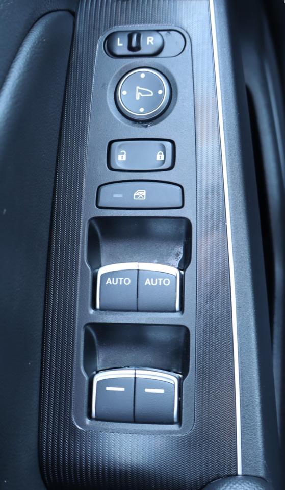 2022 Honda Civic Touring 4dr Sedan Photo