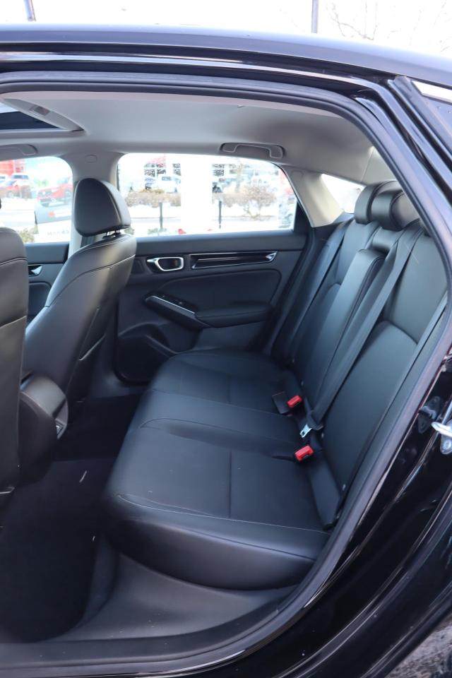 2022 Honda Civic Touring 4dr Sedan Photo