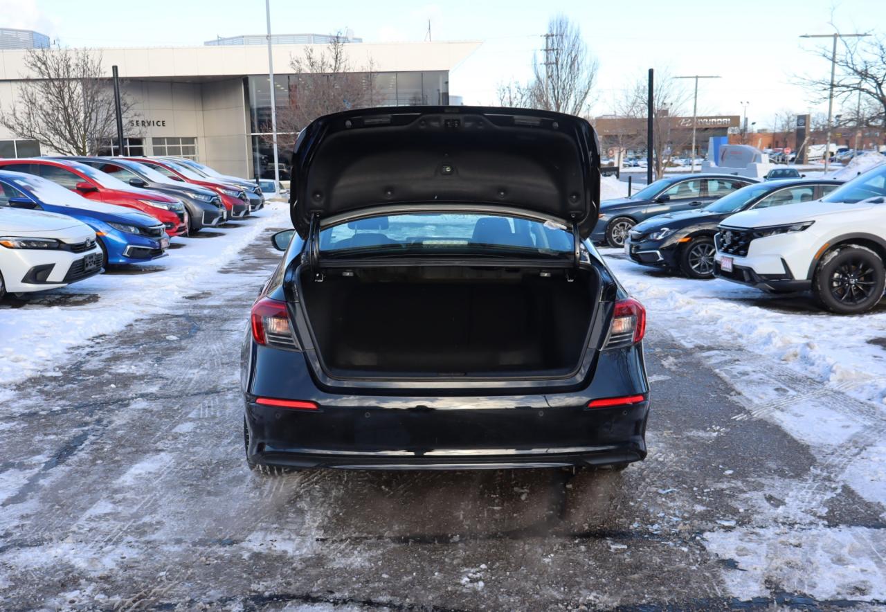 2022 Honda Civic Touring 4dr Sedan Photo