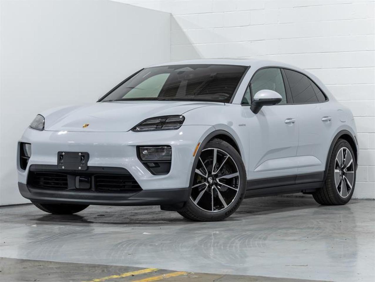 2024 Porsche Macan  Photo0
