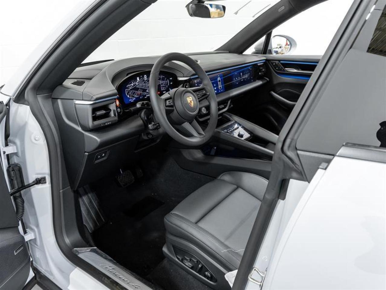 2024 Porsche Macan  Photo