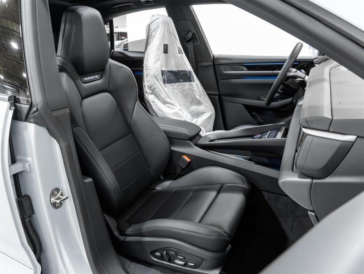 2024 Porsche Macan  Photo