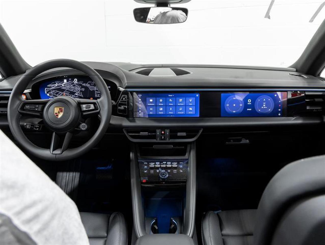 2024 Porsche Macan  Photo