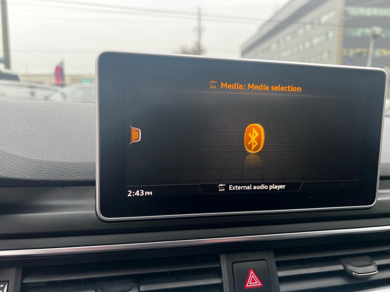 2017 Audi A4 4dr Sdn Auto Progressiv quattro Photo