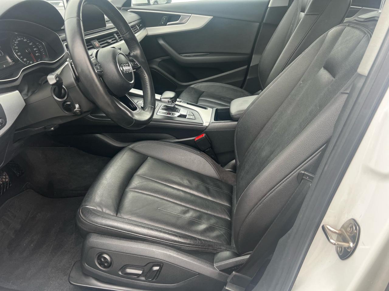 2017 Audi A4 4dr Sdn Auto Progressiv quattro Photo