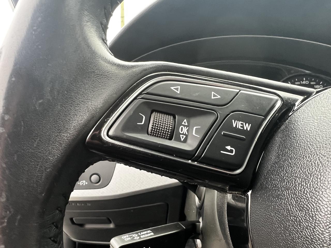 2017 Audi A4 4dr Sdn Auto Progressiv quattro Photo