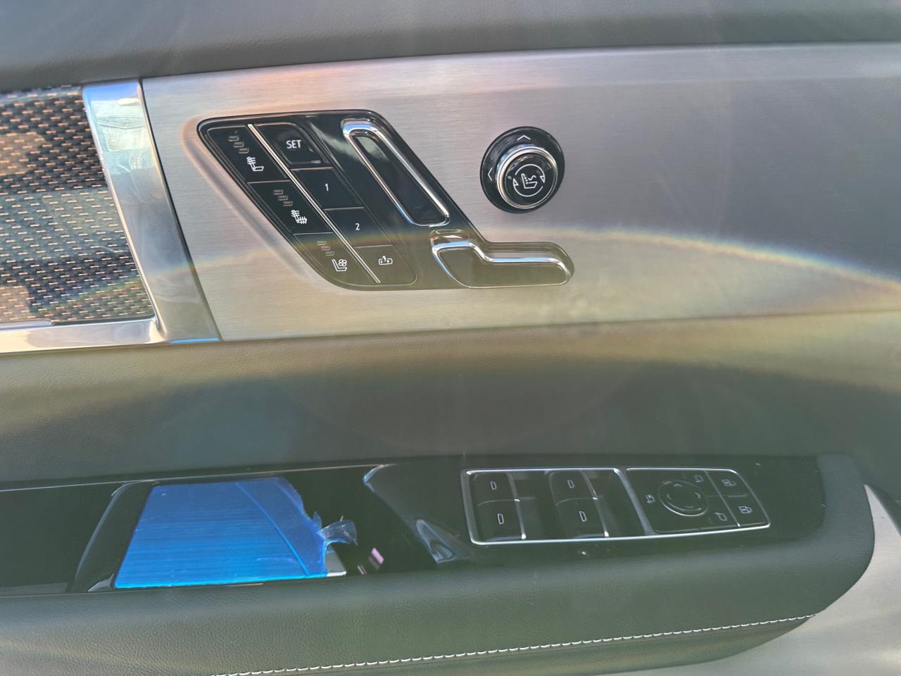 2026 Cadillac VISTIQ Sport 4dr All-Wheel Drive Photo