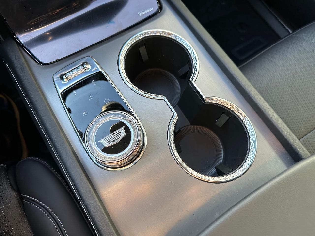 2026 Cadillac VISTIQ Sport 4dr All-Wheel Drive Photo