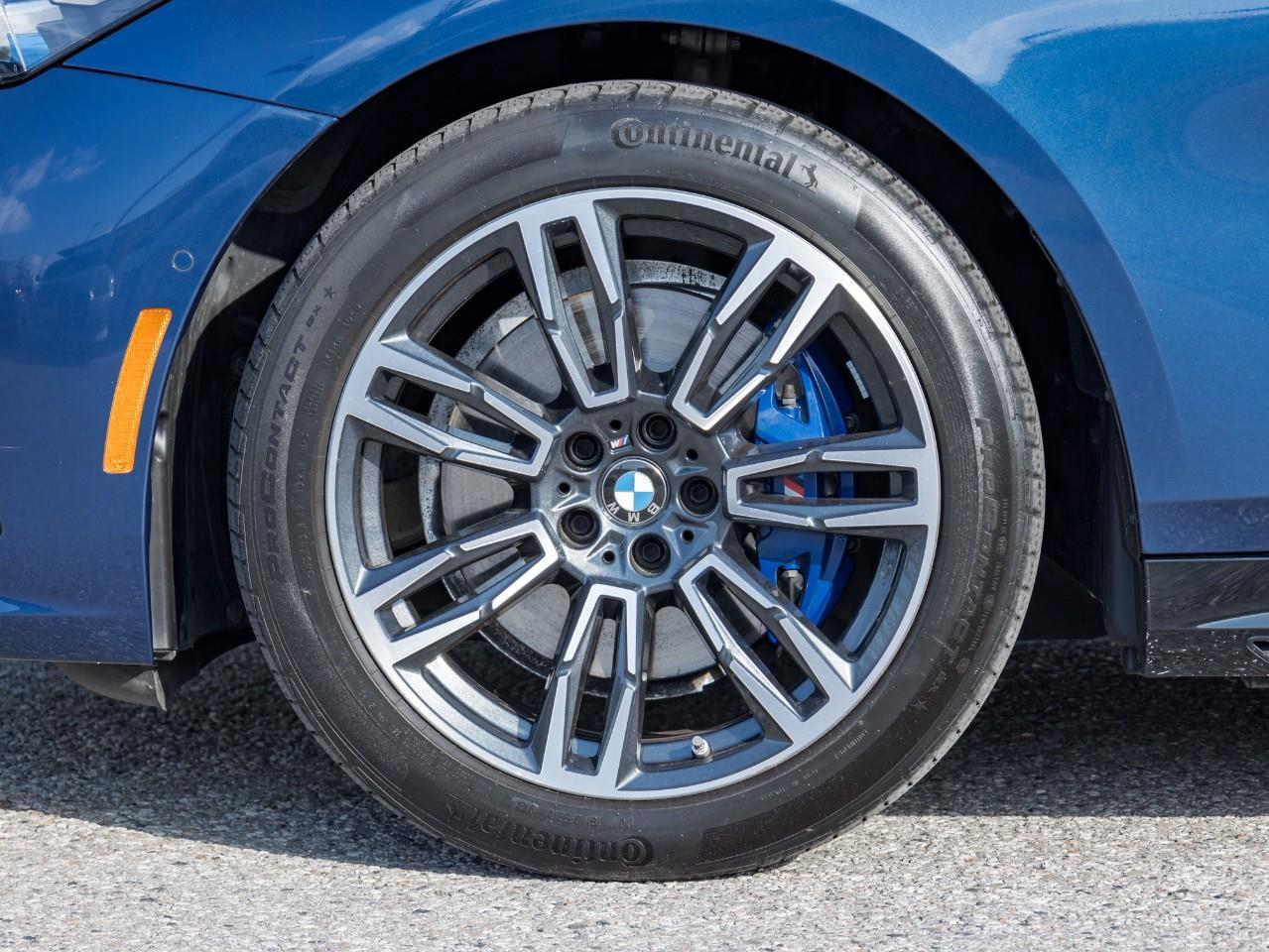 2024 BMW 530 i xDrive 4dr All-Wheel Drive Sedan Photo3