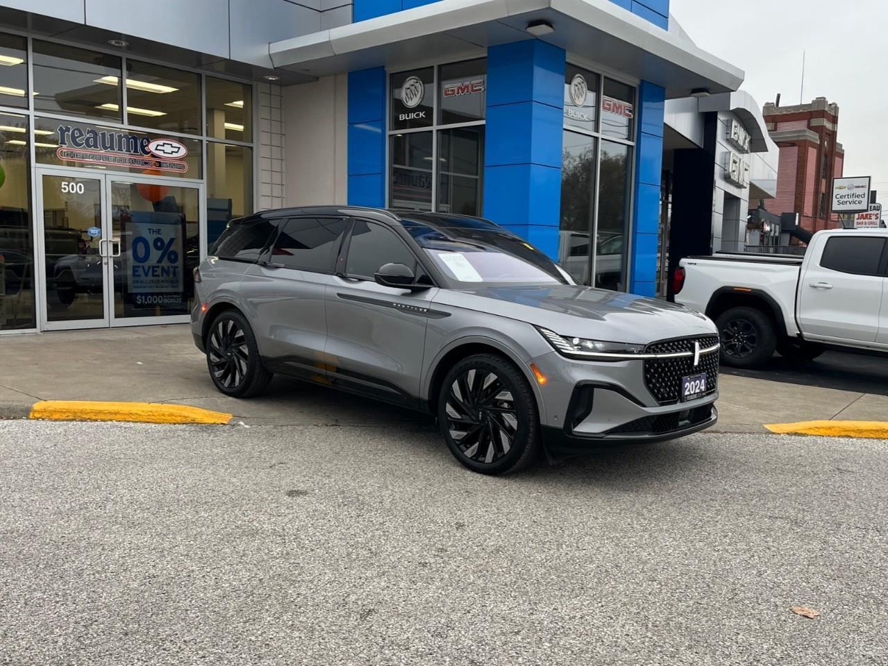 2024 Lincoln Nautilus RESERVE HYBRID HYBRID HYBRID Photo2