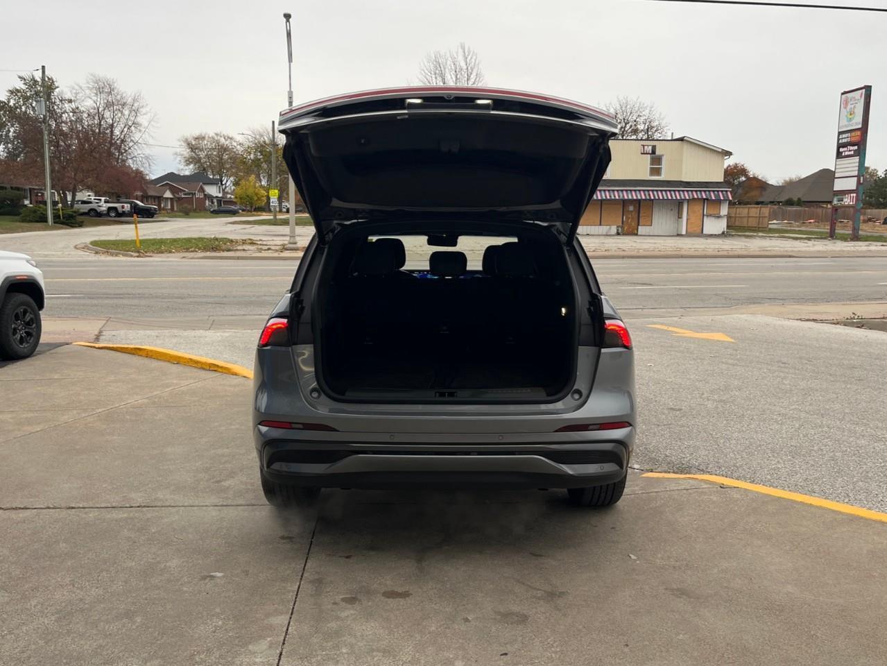 2024 Lincoln Nautilus RESERVE HYBRID HYBRID HYBRID Photo