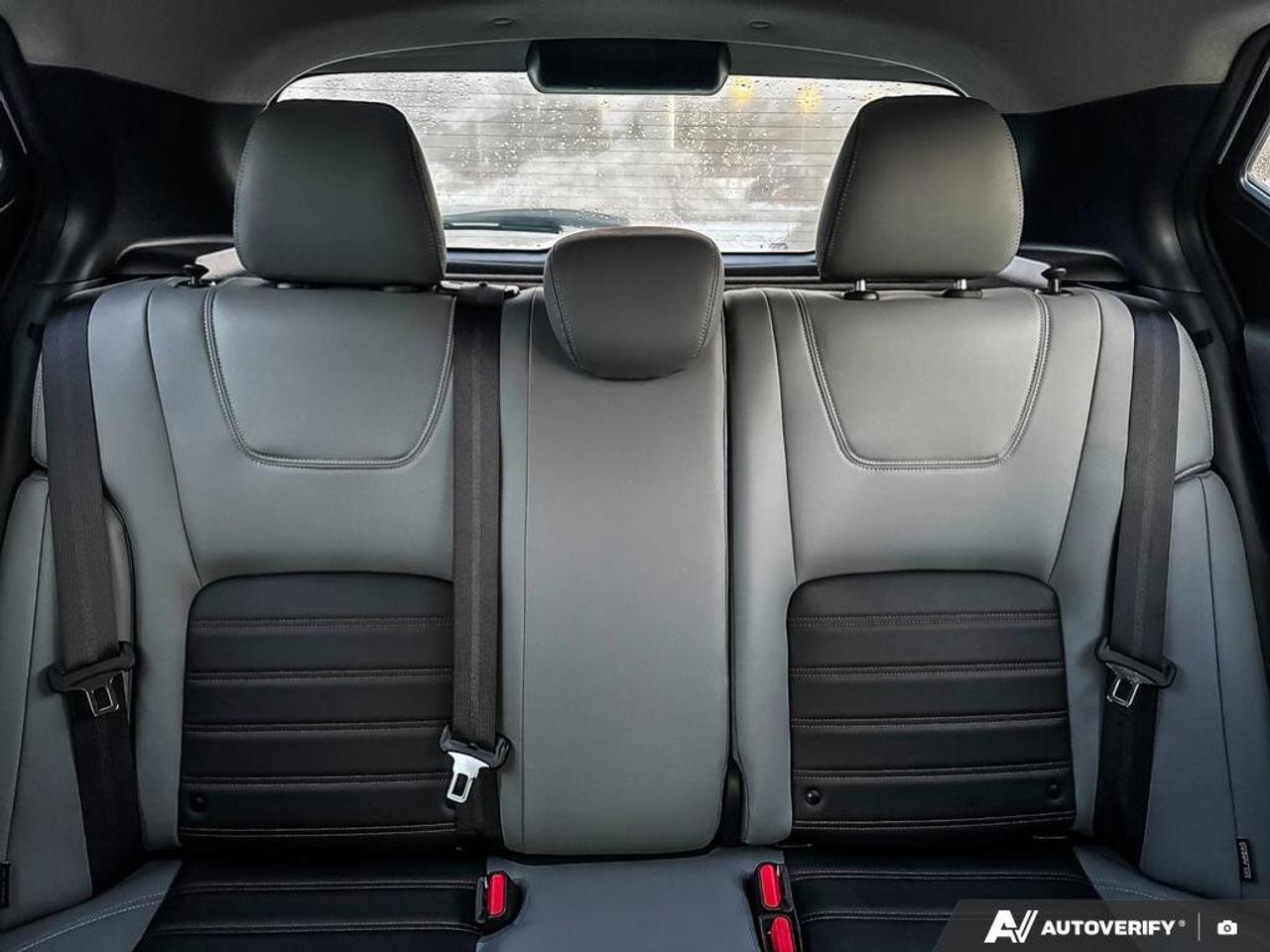 2024 Nissan Kicks SR PREMIUM   Leather Seats   360 View Camera   App Photo