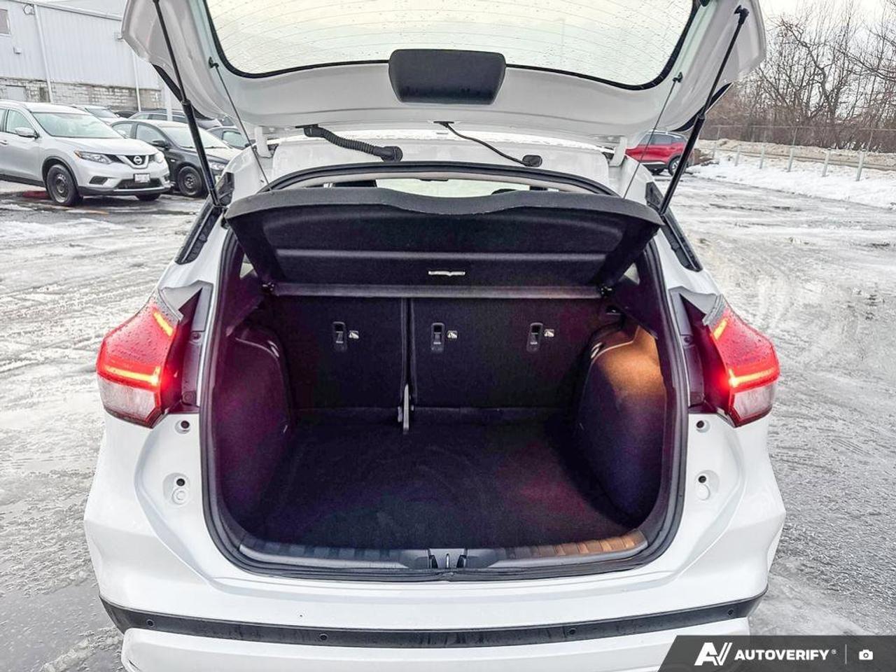 2024 Nissan Kicks SR PREMIUM   Leather Seats   360 View Camera   App Photo