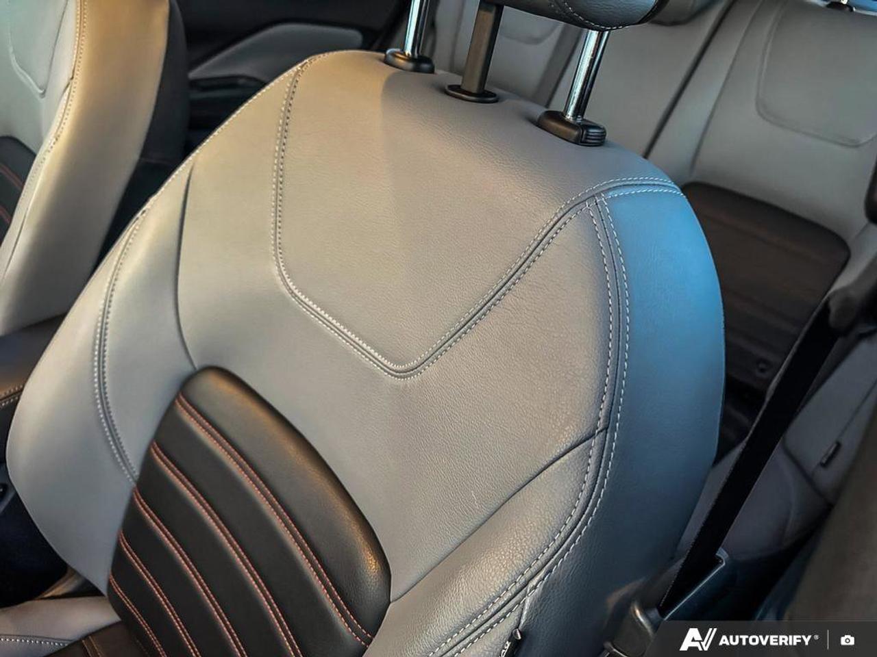 2024 Nissan Kicks SR PREMIUM   Leather Seats   360 View Camera   App Photo