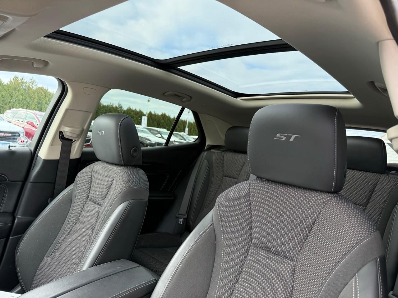 2023 Buick Envision Preferred All-Wheel Drive Photo