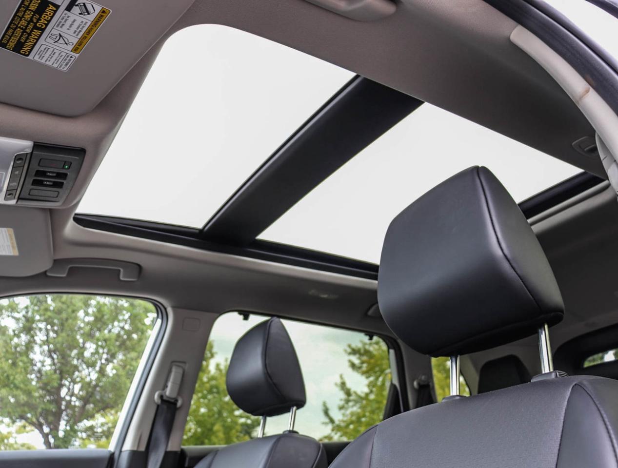 2025 Nissan Rogue SV Moonroof LEATHER/LOW RATES Photo