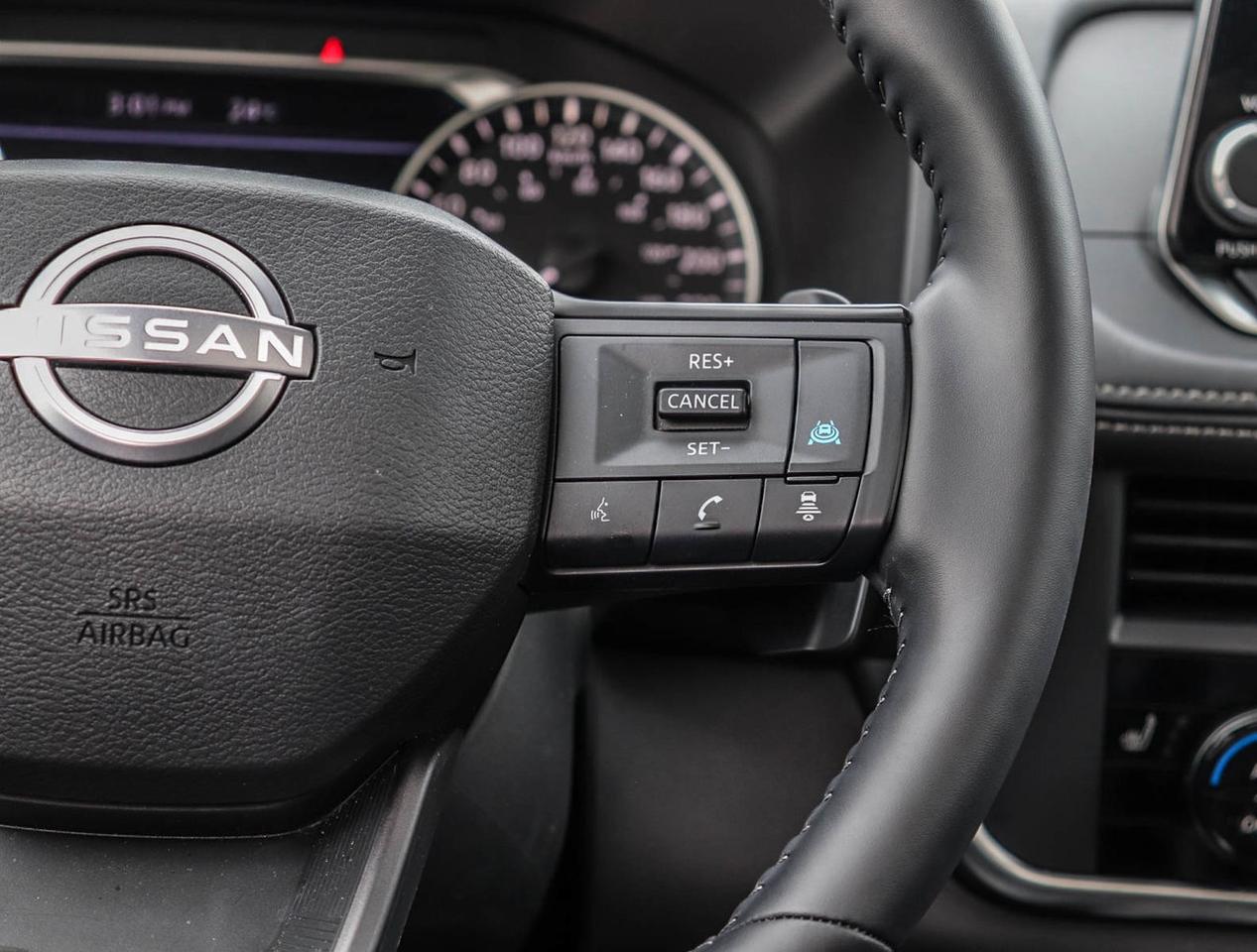 2025 Nissan Rogue SV PREMIUM Photo