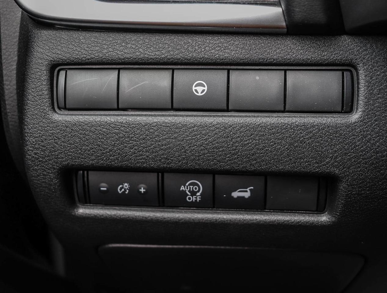 2025 Nissan Rogue SV PREMIUM Photo