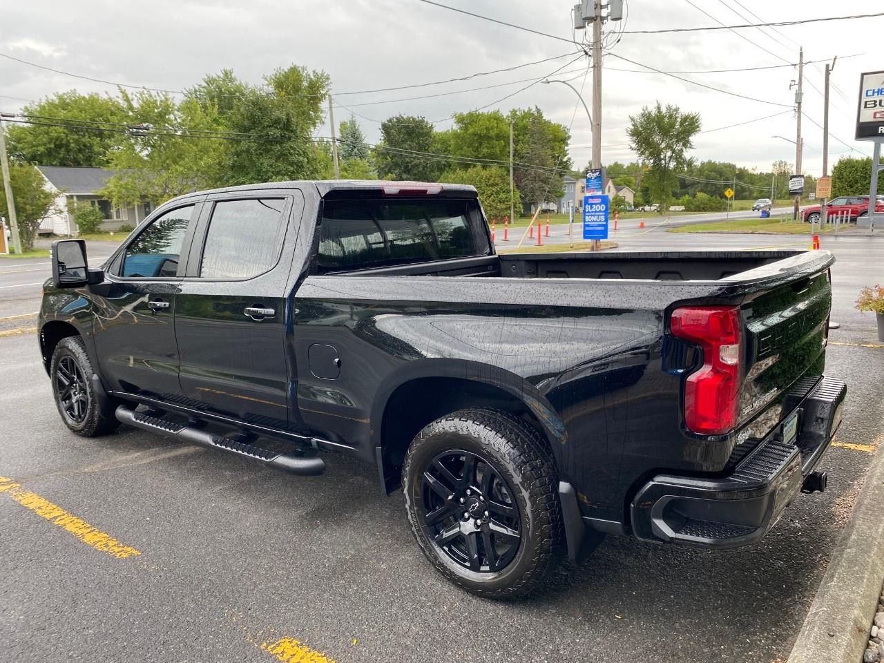 2023 Chevrolet Silverado 1500 Crew Cab Standard Box 4-Wheel Drive RST Photo