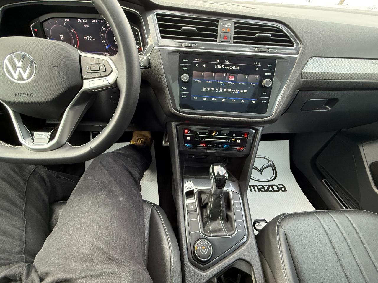 2023 Volkswagen Tiguan Comfortline R-Line Black 4dr All-Wheel Drive 4MOTION Photo