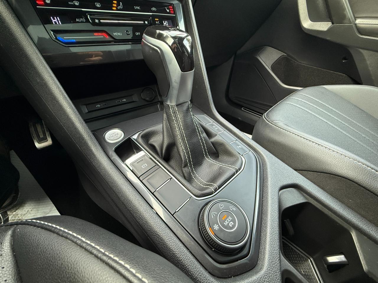 2023 Volkswagen Tiguan Comfortline R-Line Black 4dr All-Wheel Drive 4MOTION Photo