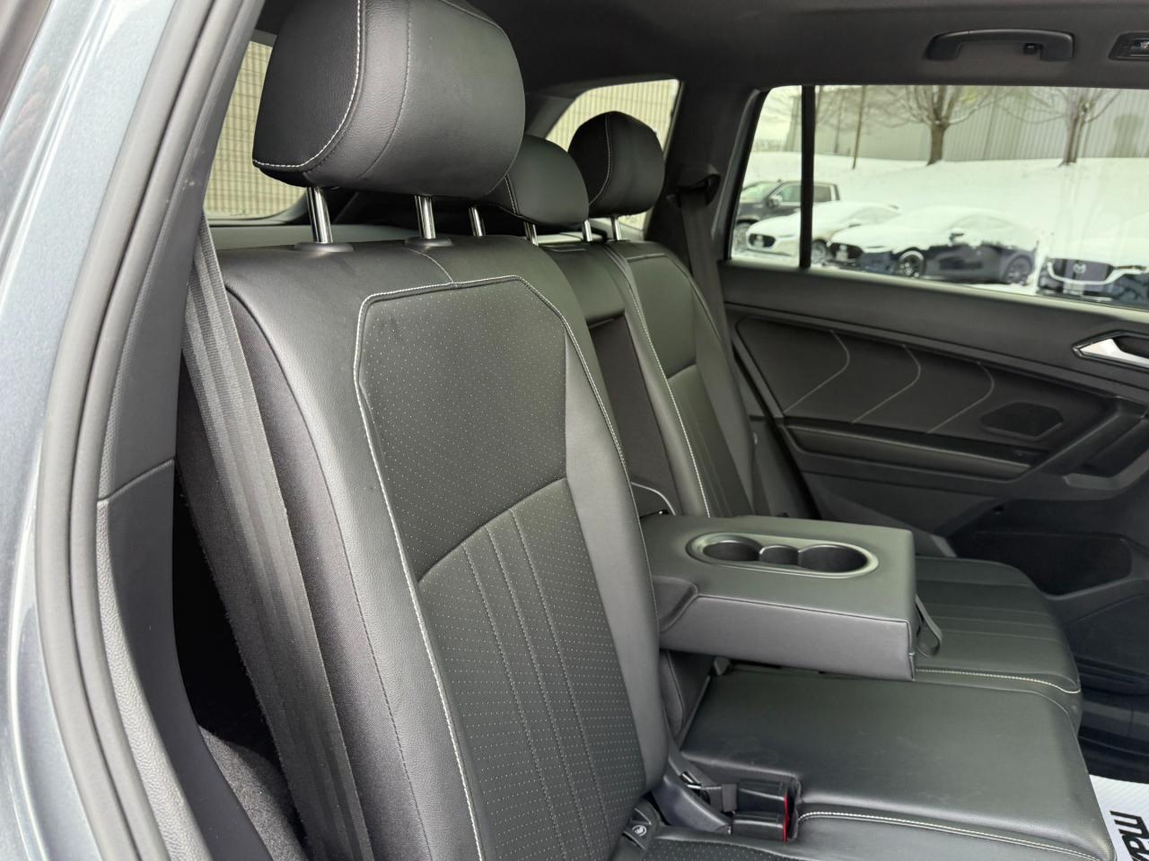 2023 Volkswagen Tiguan Comfortline R-Line Black 4dr All-Wheel Drive 4MOTION Photo