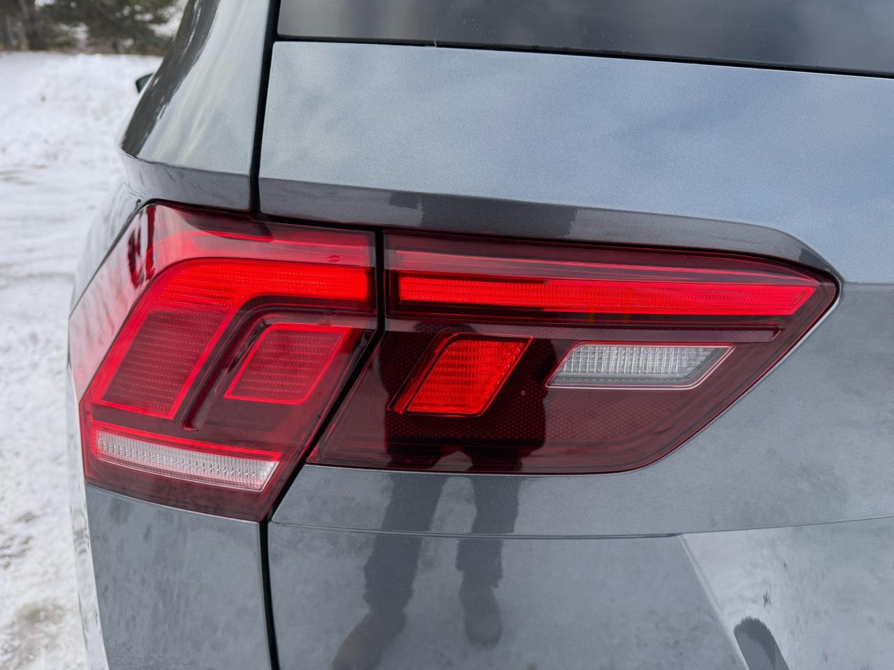 2023 Volkswagen Tiguan Comfortline R-Line Black 4dr All-Wheel Drive 4MOTION Photo