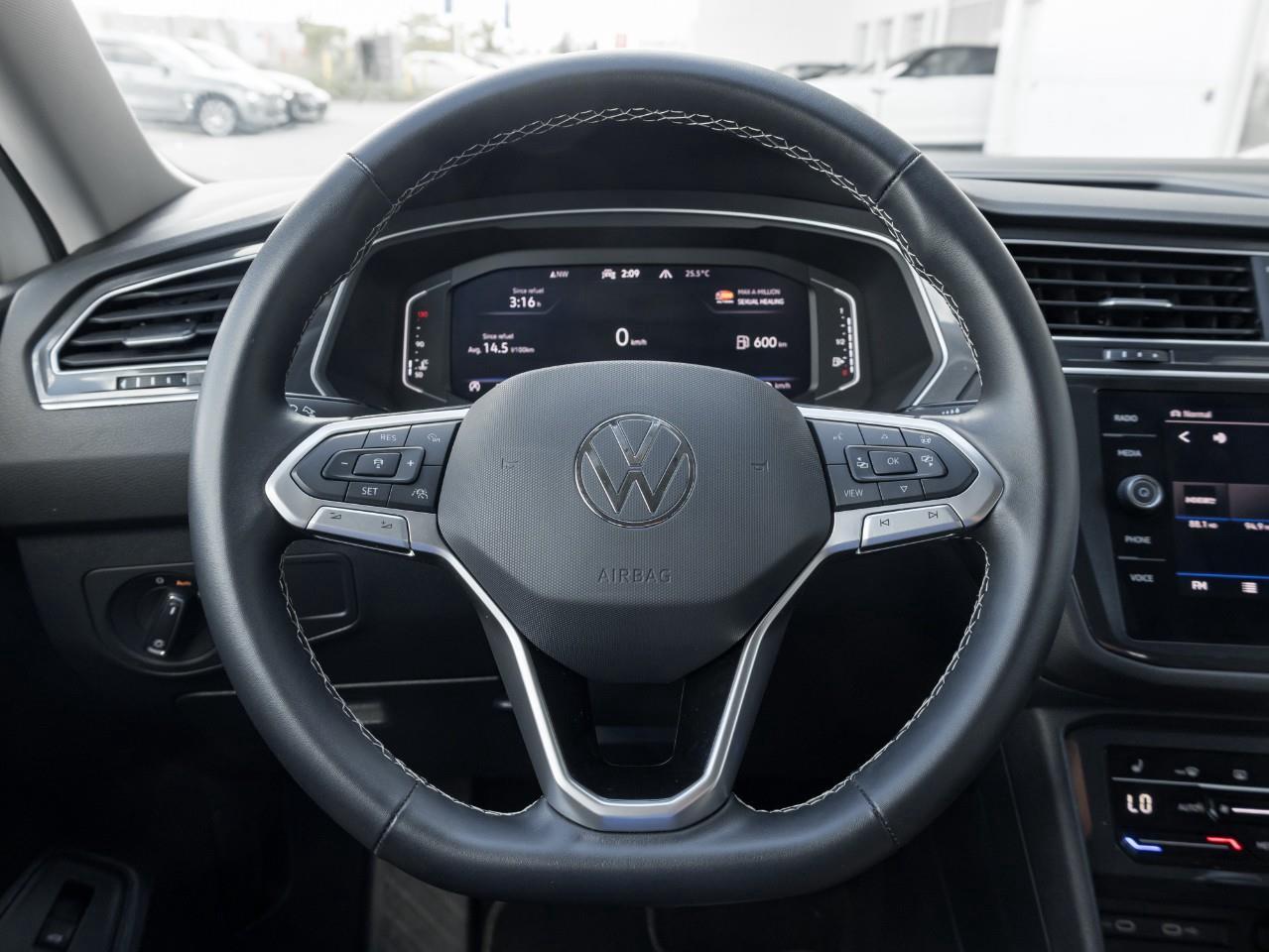 2024 Volkswagen Tiguan Comfortline 4dr All-wheel Drive 4MOTION Photo