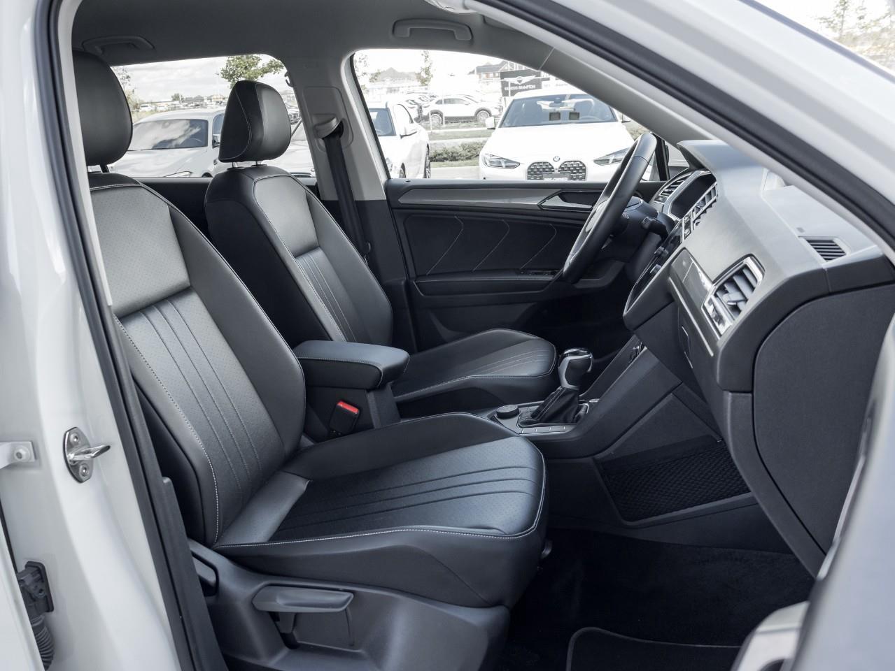 2024 Volkswagen Tiguan Comfortline 4dr All-wheel Drive 4MOTION Photo