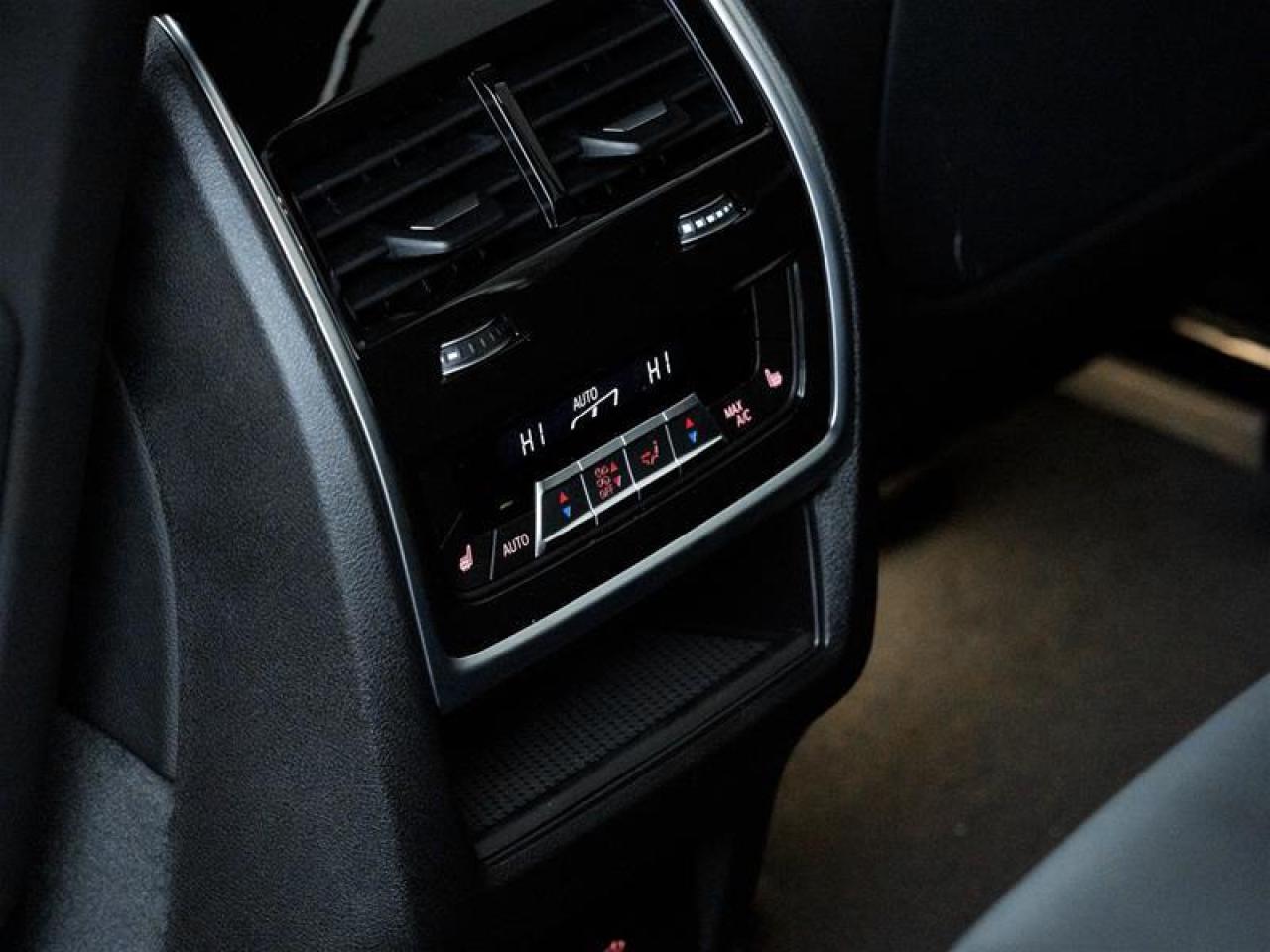 2026 BMW X5 M60i xDrive 4dr All-Wheel Drive Sports Activity Vehicle Photo