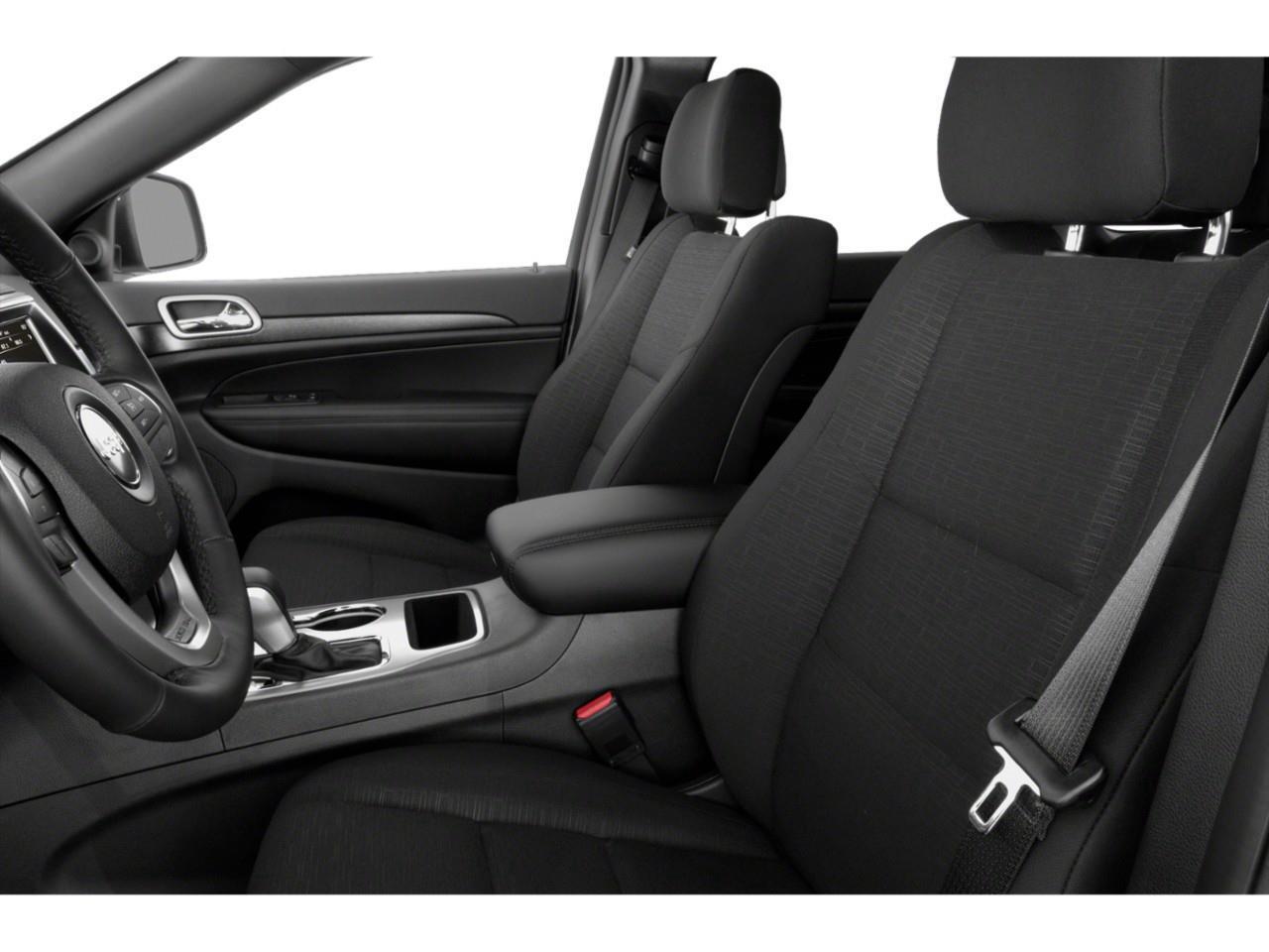 2020 Jeep Grand Cherokee Laredo Photo