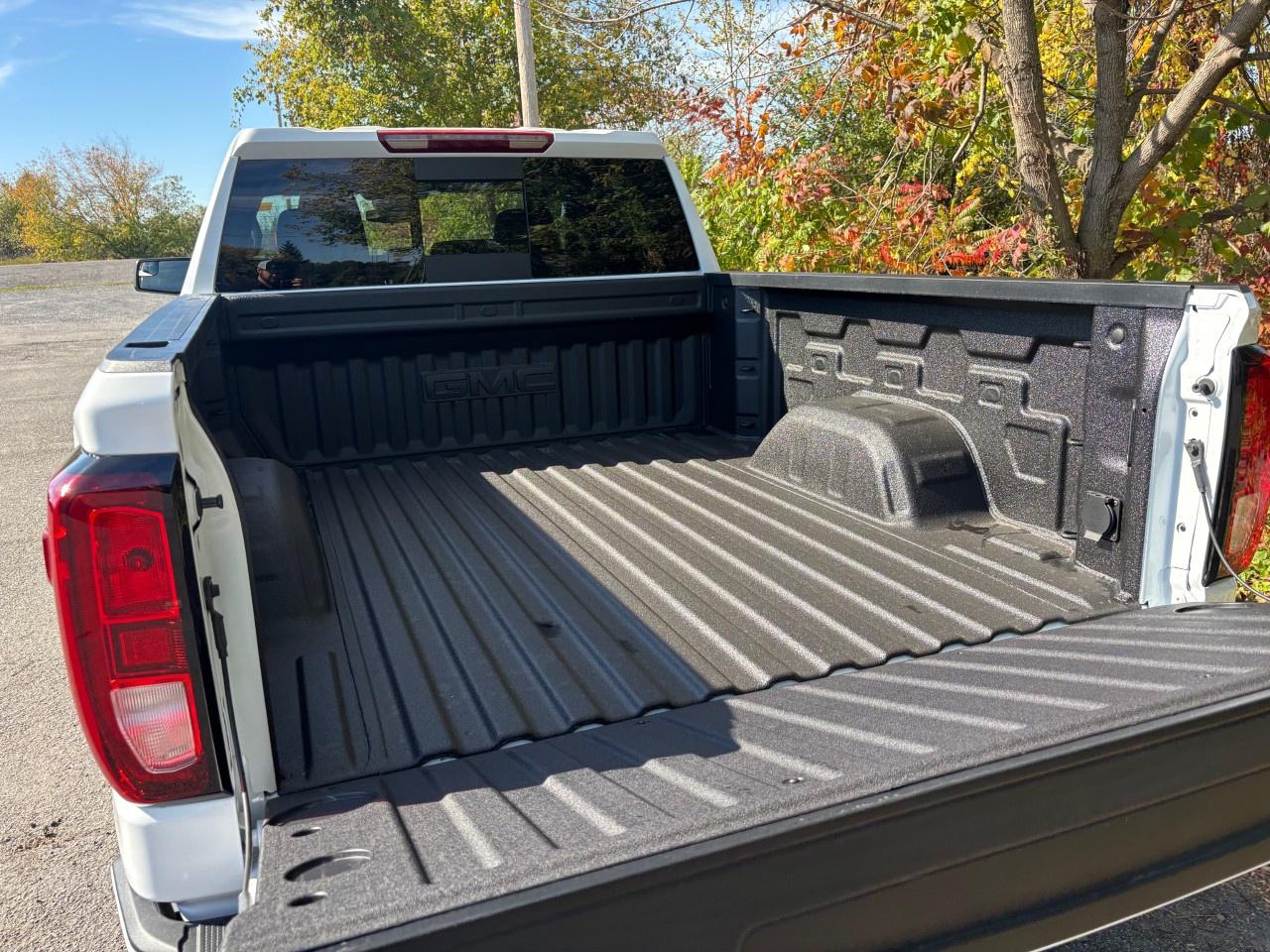 2026 GMC Sierra 1500 Crew Cab Standard Box 4-Wheel Drive Elevation Photo